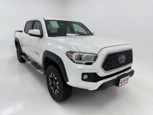 Used 2019 Toyota Tacoma TRD Off-Road image 2
