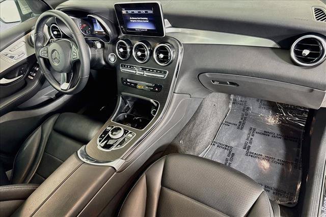 Used 2019 Mercedes-Benz GLC 300 4MATIC image 28