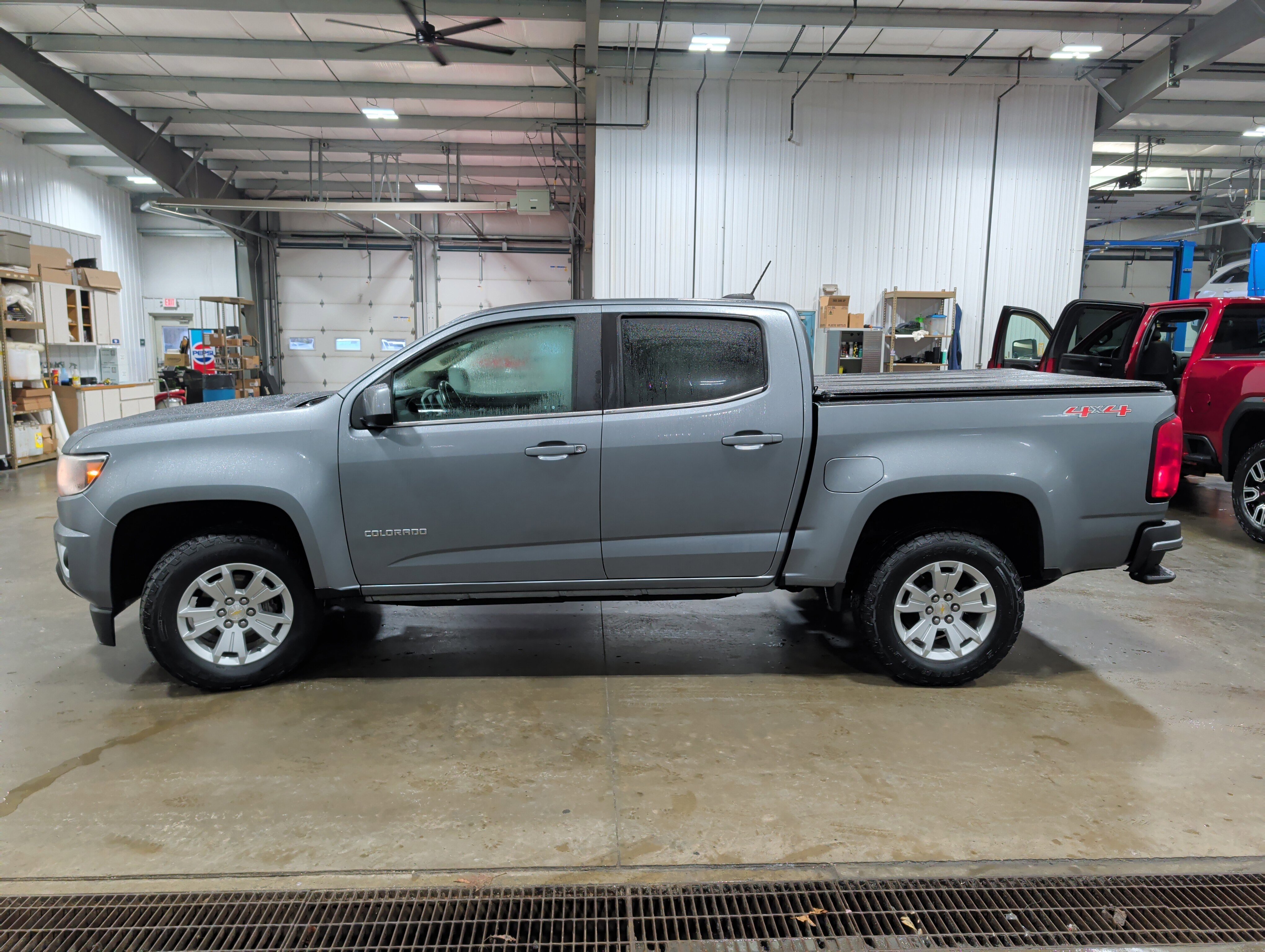 Used 2020 Chevrolet Colorado LT w/ Safety Package image 5