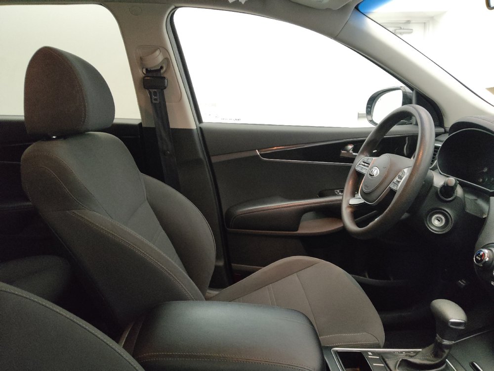 Used 2019 Kia Sorento FWD V6 image 21