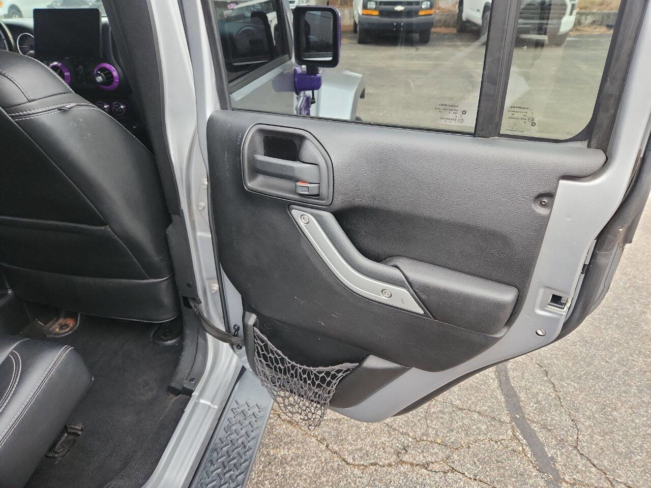 Used 2014 Jeep Wrangler Unlimited Sahara w/ Max Tow Package image 20