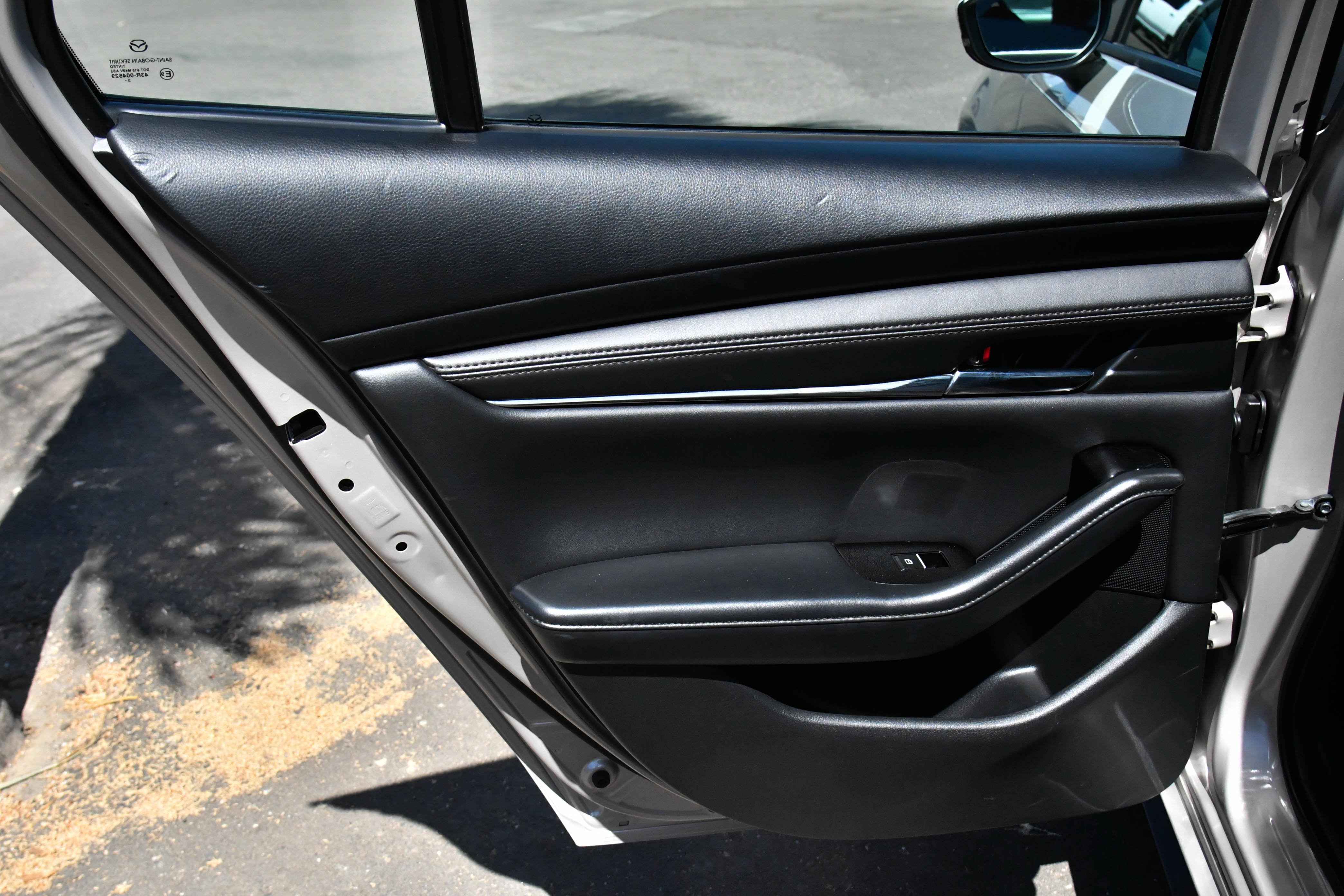 Used 2024 MAZDA MAZDA3 s FWD image 33