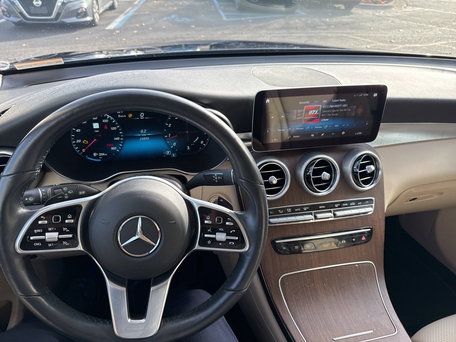 Certified 2022 Mercedes-Benz GLC 300 4MATIC image 11