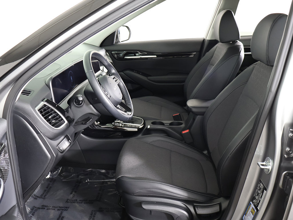 Used 2024 Kia Seltos S AWD/4WD image 28