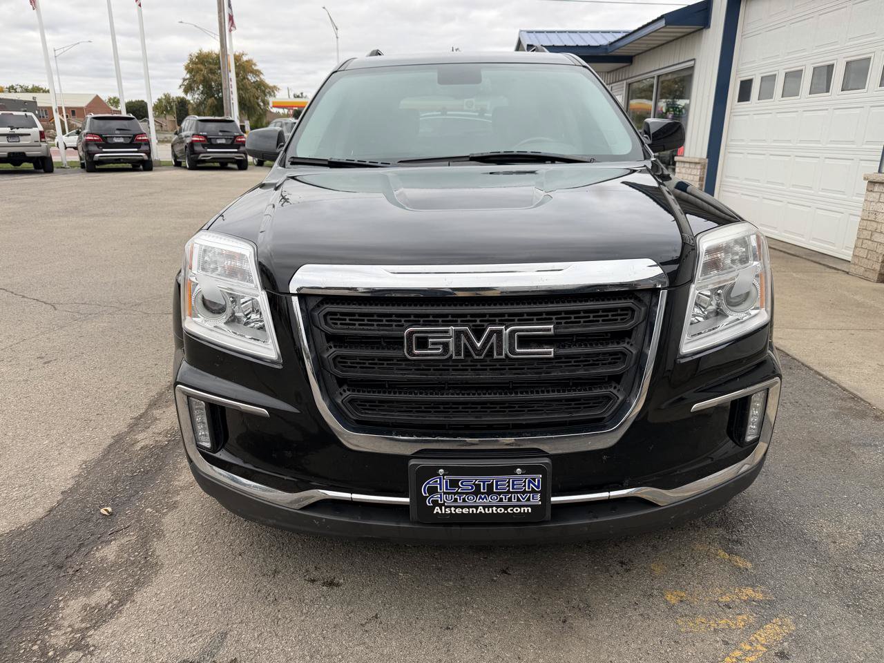 Used 2017 GMC Terrain SLE w/ Convenience Package AWD/4WD image 8