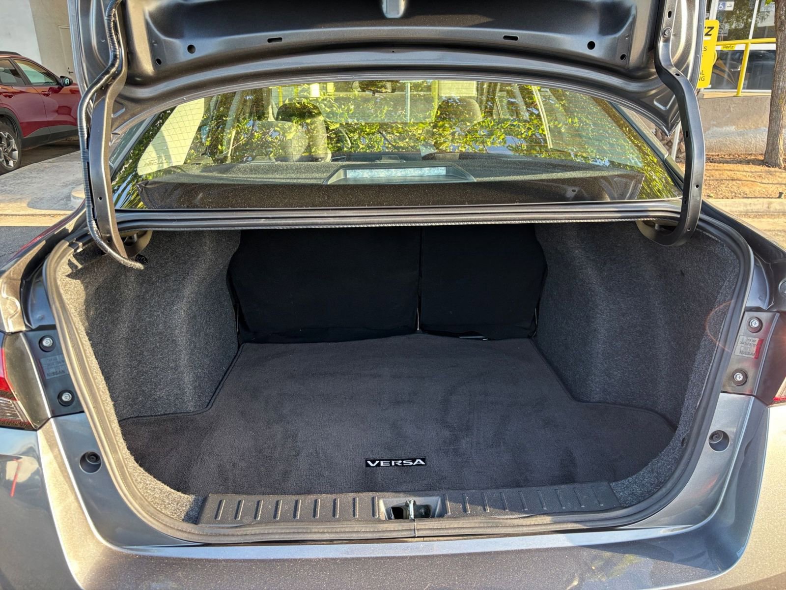 Used 2025 Nissan Versa SV image 29