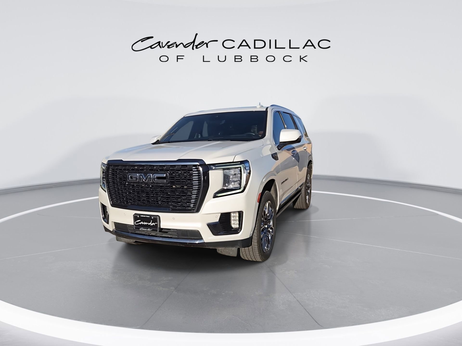 Used 2023 GMC Yukon Denali Ultimate AWD/4WD image 4