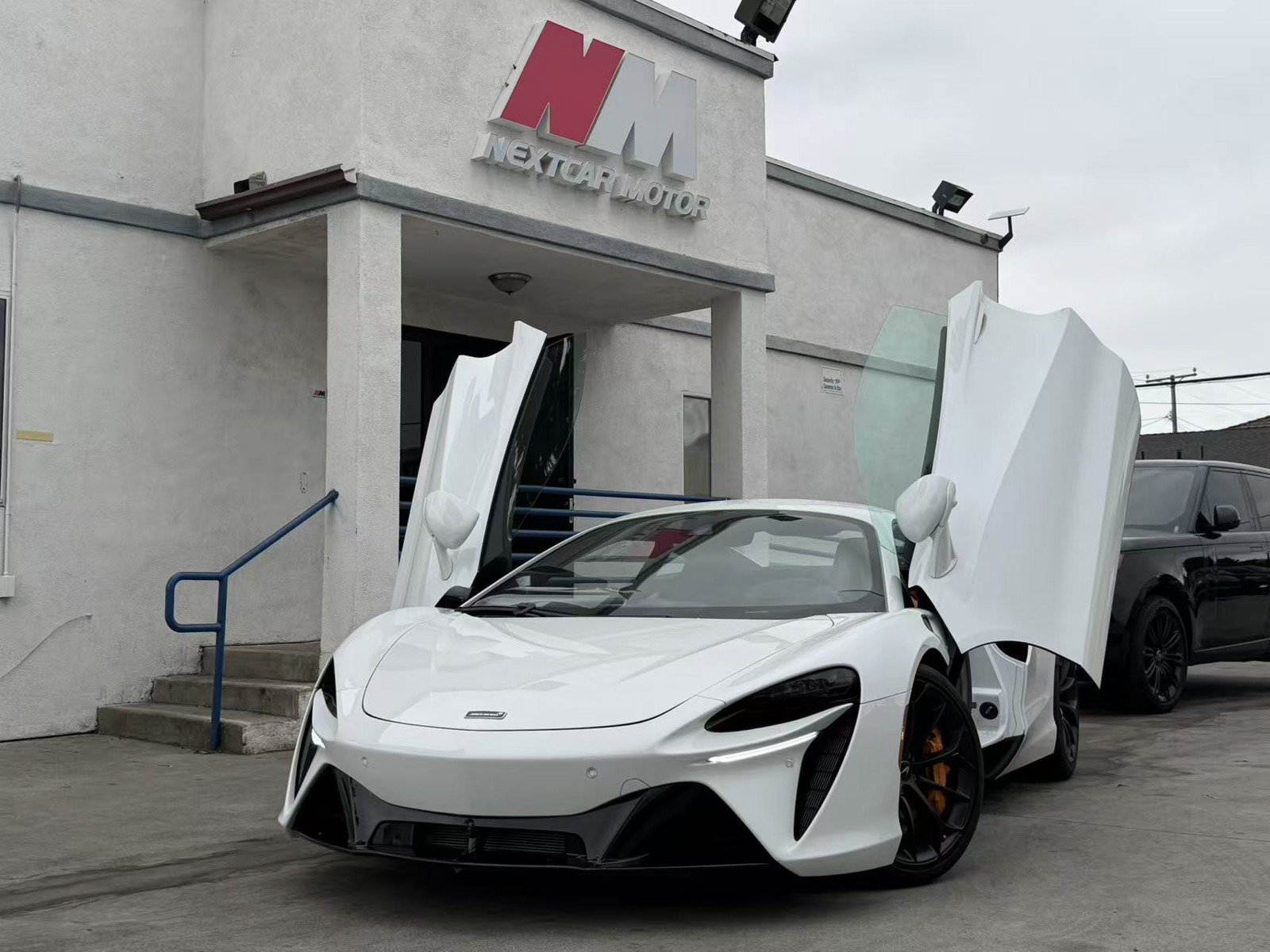 Used 2023 McLaren Artura