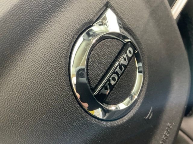 New 2026 Volvo XC40 B5 Plus w/ Protection Package Premier image 48