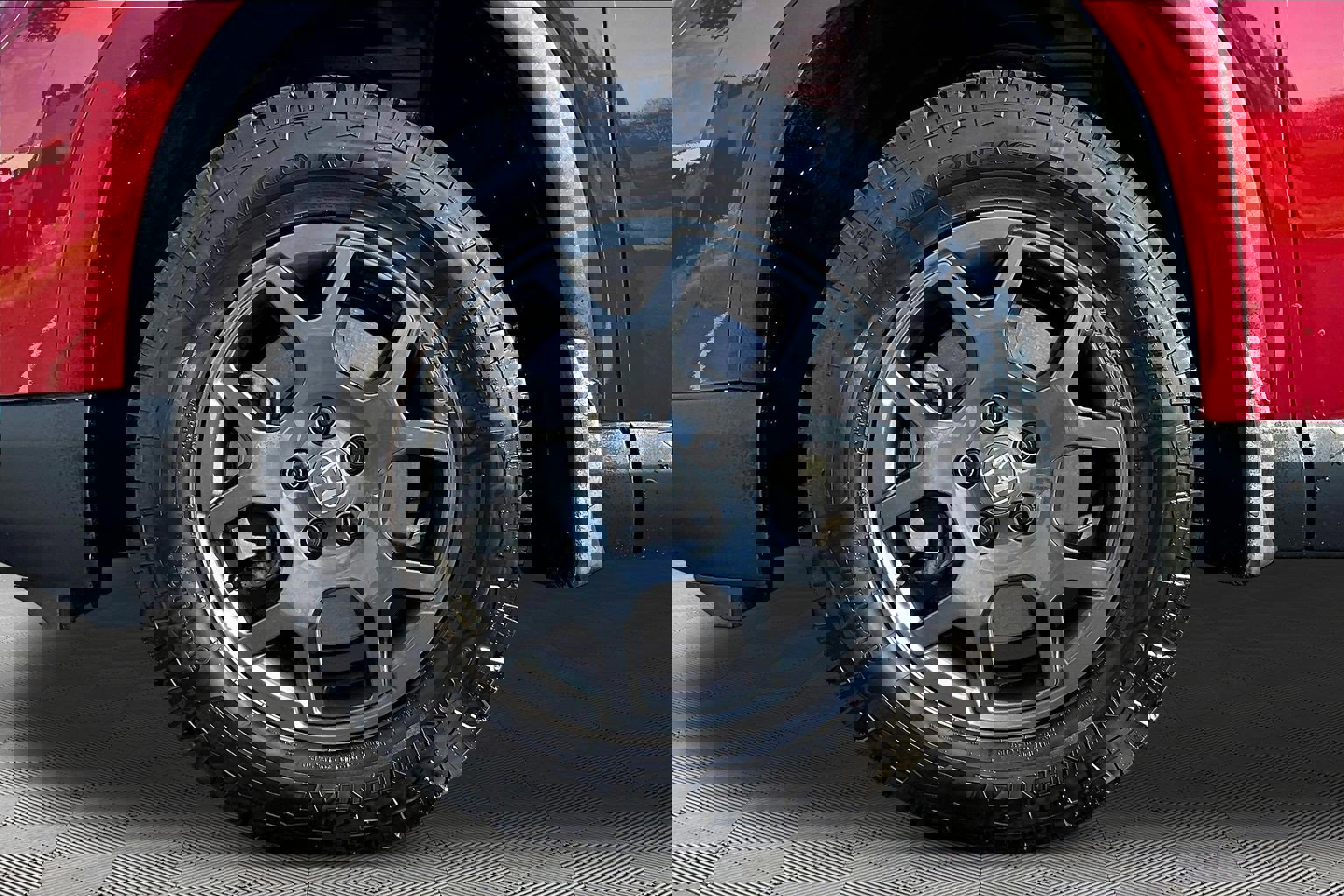 Used 2025 Honda Pilot TrailSport image 35