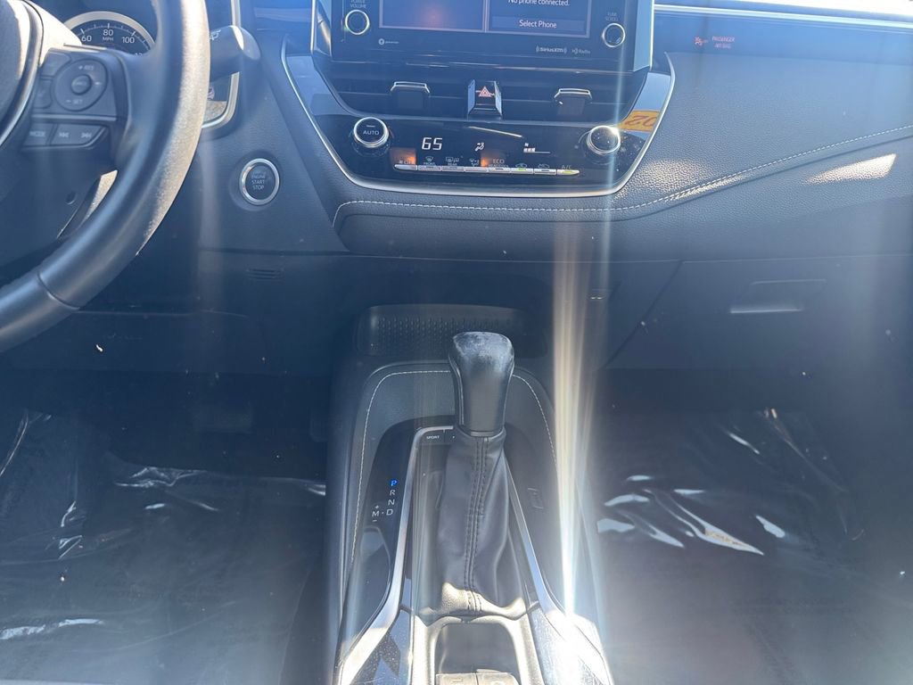 Used 2022 Toyota Corolla SE w/ SE Preferred Package image 11