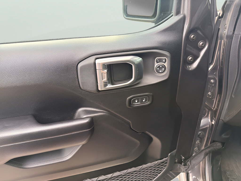 Used 2021 Jeep Gladiator Sport AWD/4WD image 22