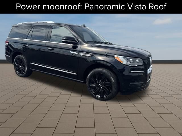 Certified 2023 Lincoln Navigator Reserve image 8
