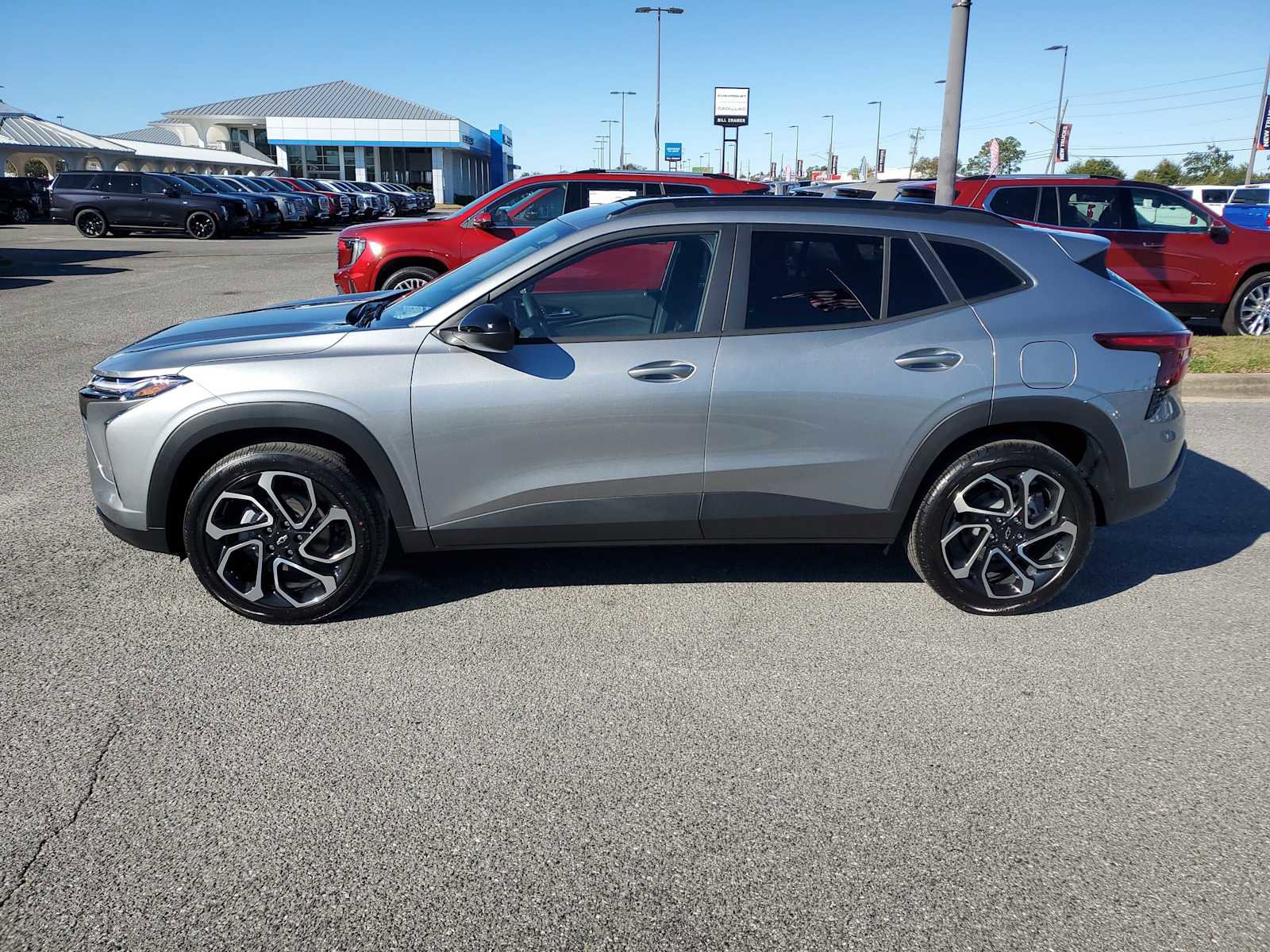 New 2026 Chevrolet Trax RS w/ Sunroof Package image 2