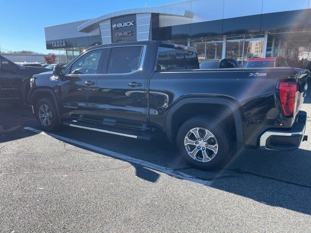 Used 2021 GMC Sierra 1500 SLE w/ X31 Off-Road Package image 4