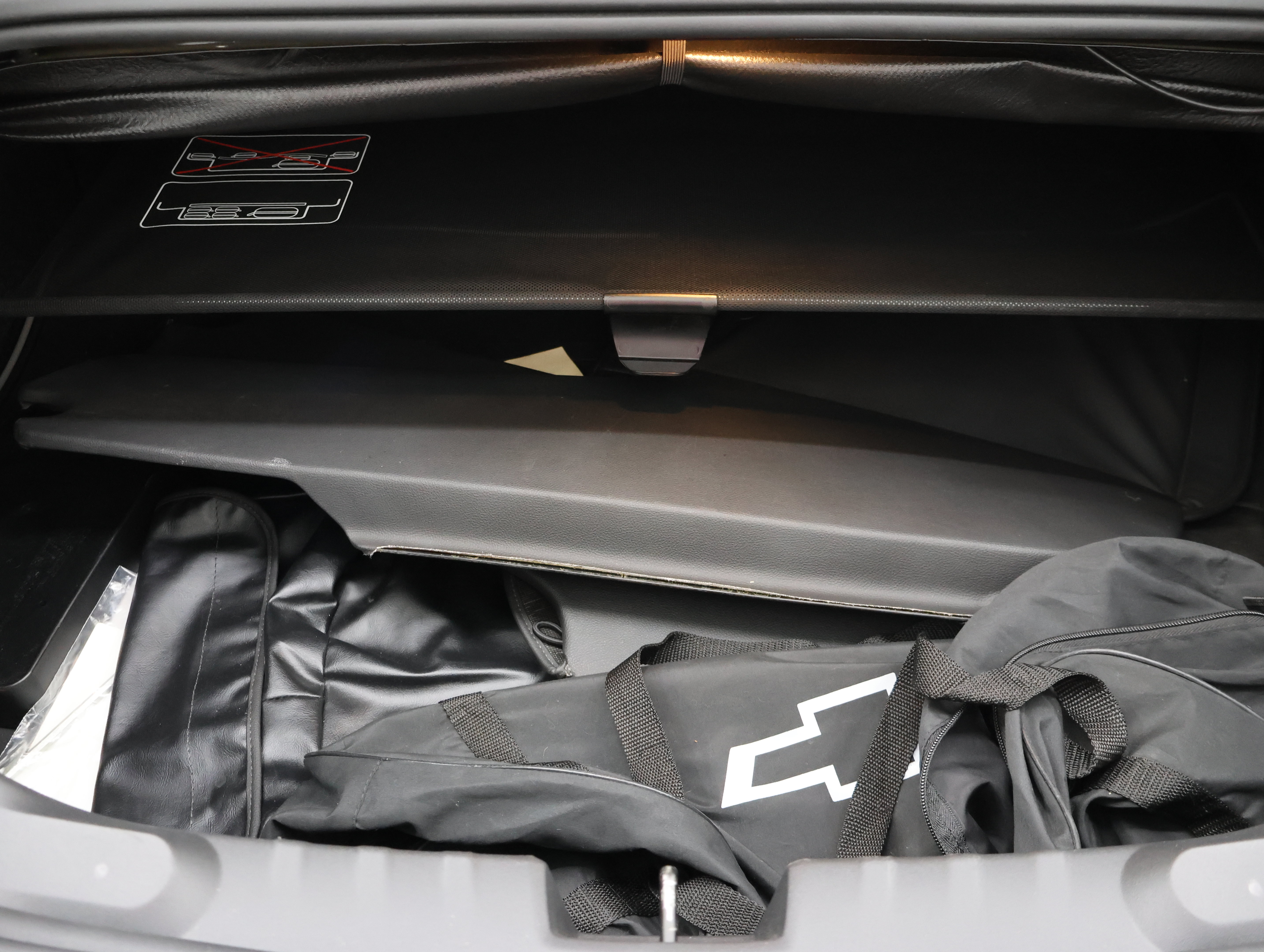 Used 2015 Chevrolet Camaro ZL1 RWD image 28