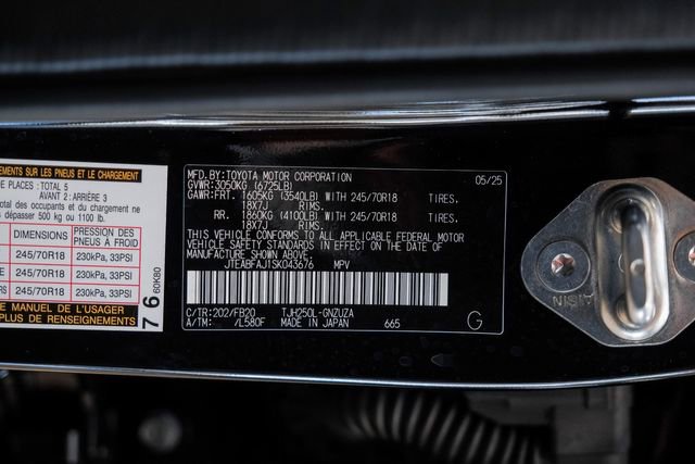 Used 2025 Toyota Land Cruiser image 82