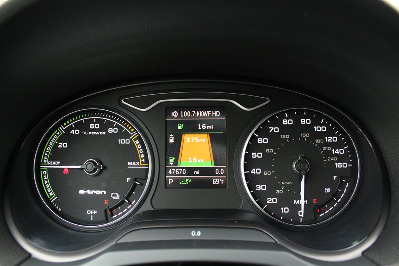 Used 2017 Audi A3 e-tron Premium w/ Sport Package FWD image 9
