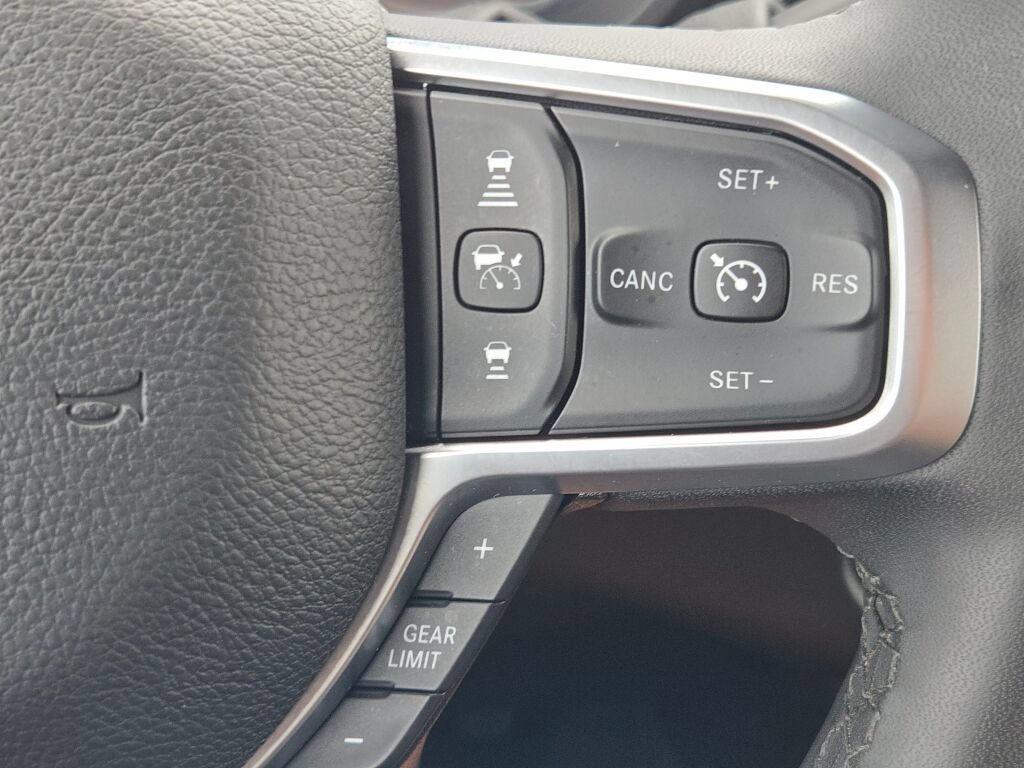Used 2026 RAM 2500 Big Horn AWD/4WD image 33