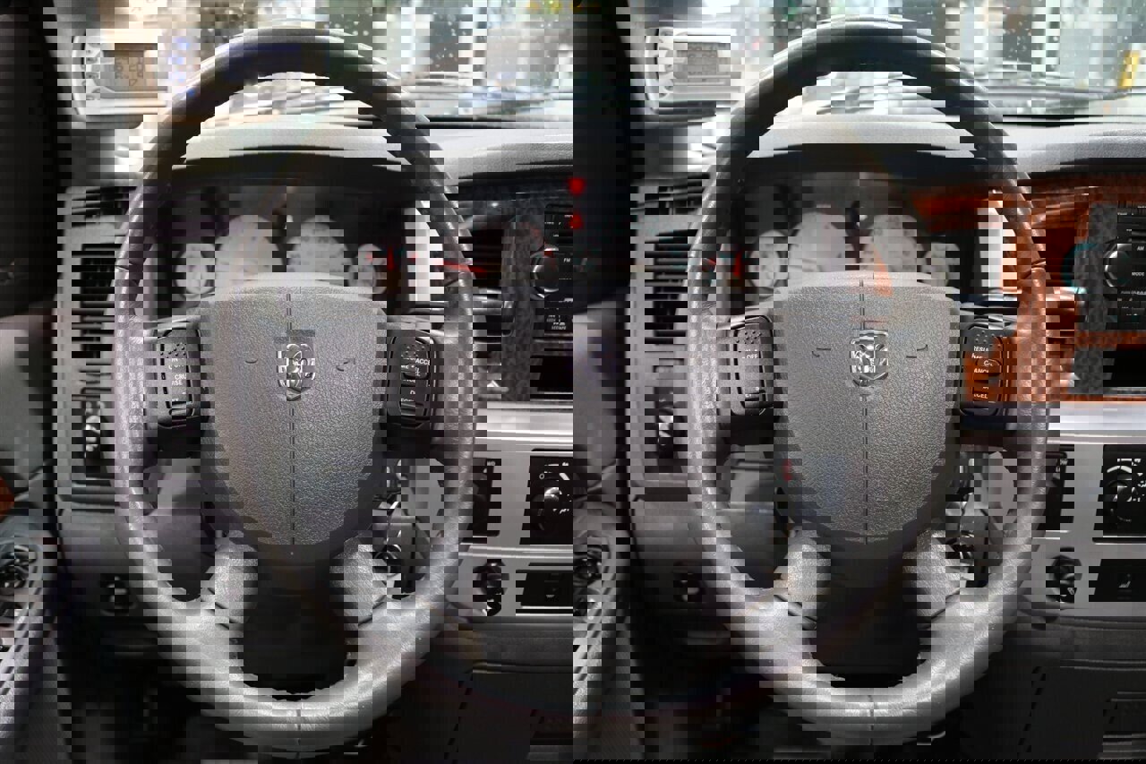 Used 2007 Dodge Ram 3500 Truck Laramie image 79