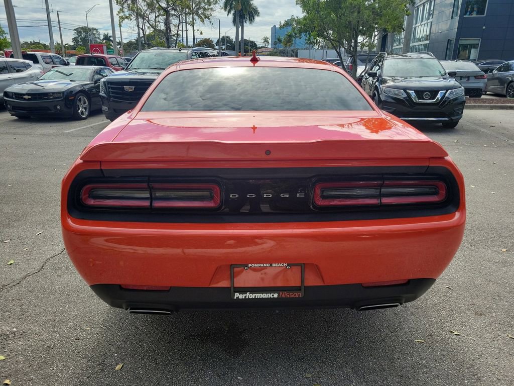 Used 2017 Dodge Challenger SXT w/ Sound Group image 8