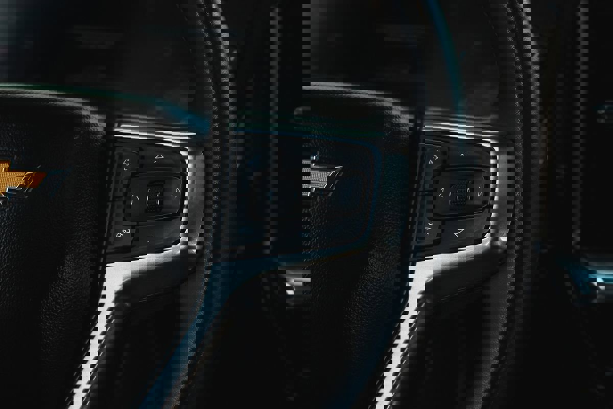 Used 2024 Chevrolet Silverado 2500 LTZ w/ LTZ Convenience Package image 32