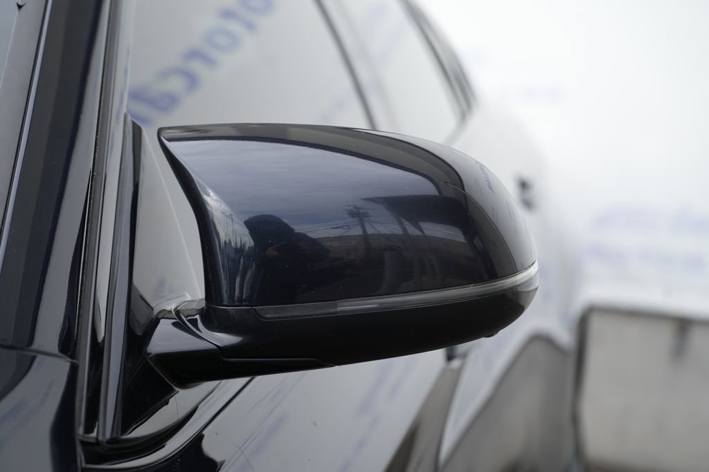 Used 2019 BMW X6 M image 12