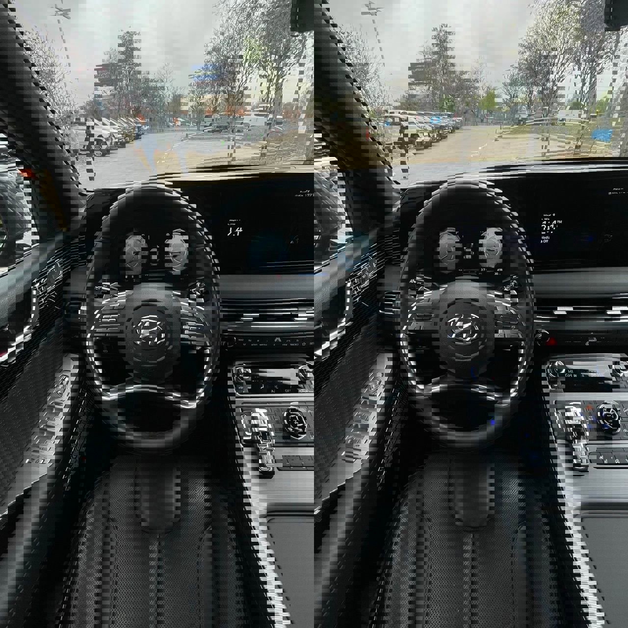 Used 2024 Hyundai Palisade Calligraphy image 11