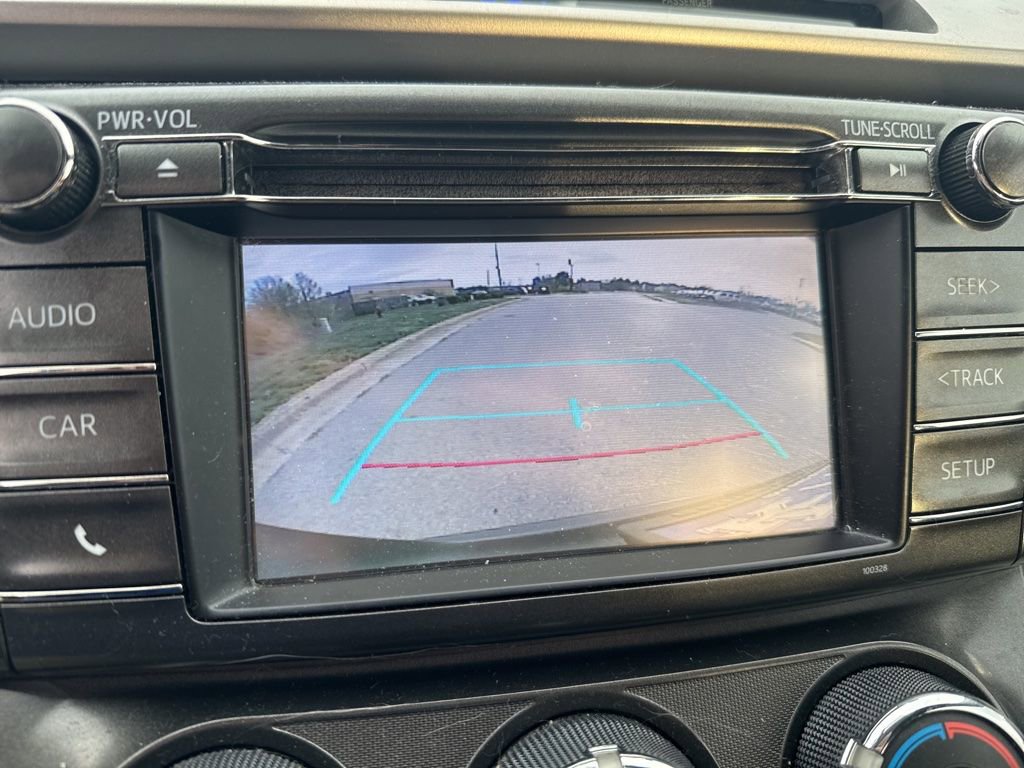 Used 2015 Toyota RAV4 LE image 8