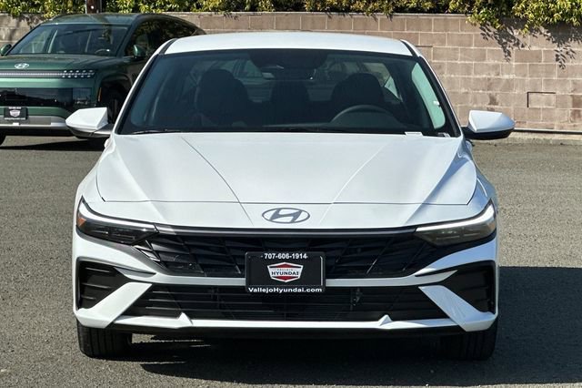 New 2026 Hyundai Elantra Blue image 3