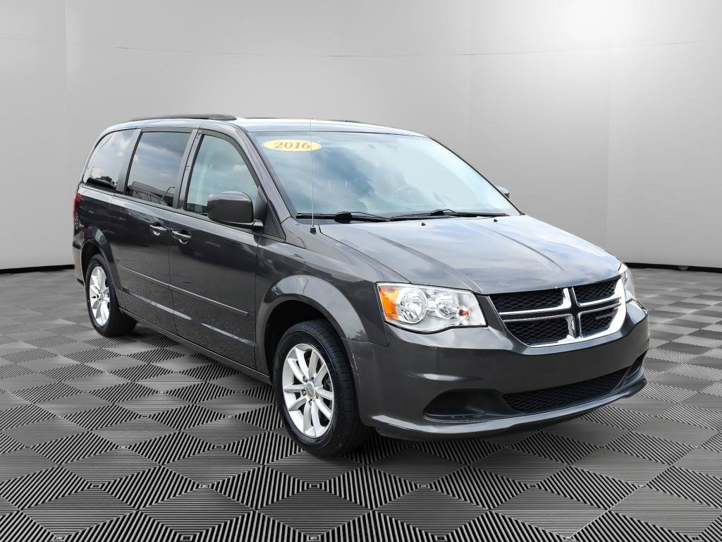 Used 2016 Dodge Grand Caravan SXT FWD image 10