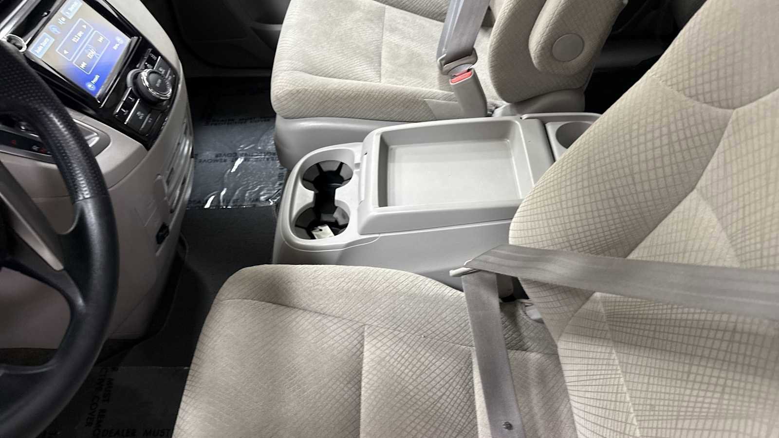 Used 2017 Honda Odyssey SE image 22