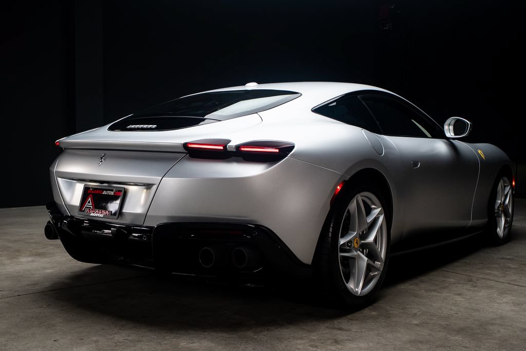 Used 2022 Ferrari Roma RWD image 25