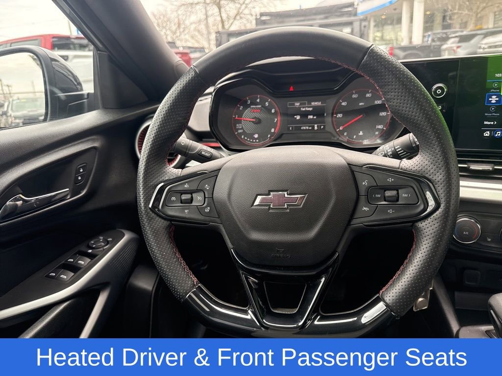 Certified 2024 Chevrolet Trax RS w/ Sunroof Package image 15