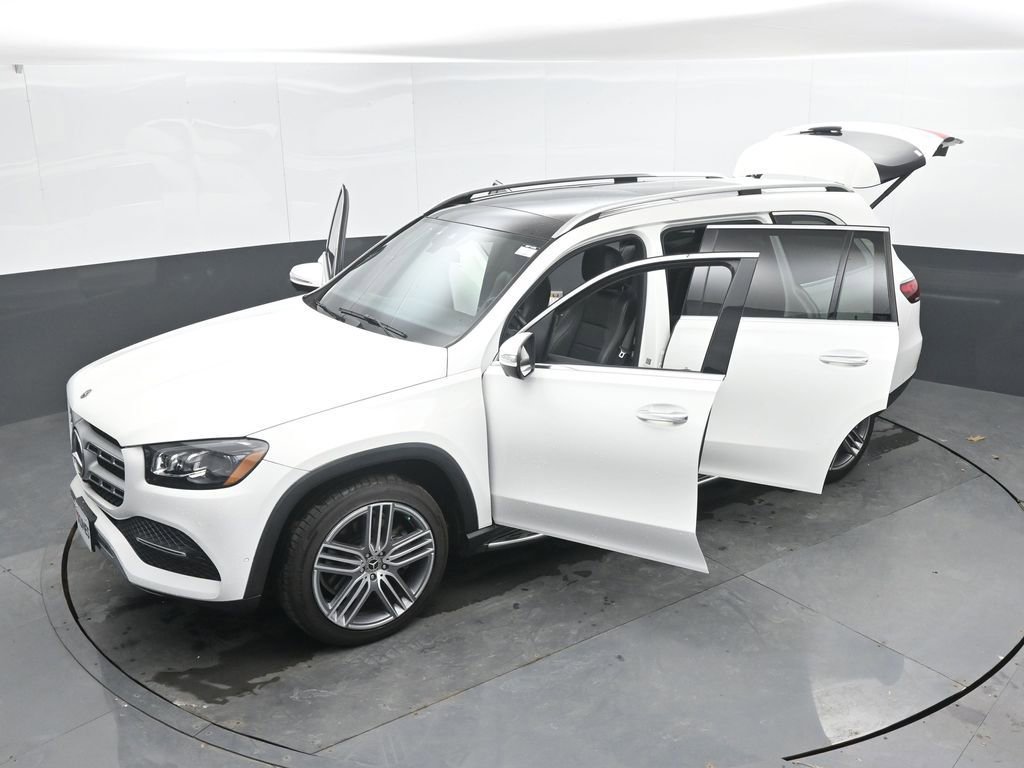 Used 2022 Mercedes-Benz GLS 450 4MATIC image 53