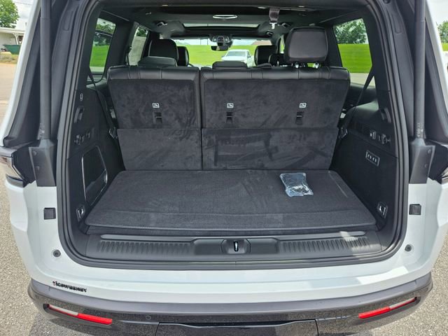 New 2026 Jeep Grand Wagoneer Limited AWD/4WD image 23