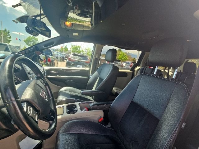 Used 2018 Dodge Grand Caravan SXT FWD image 5
