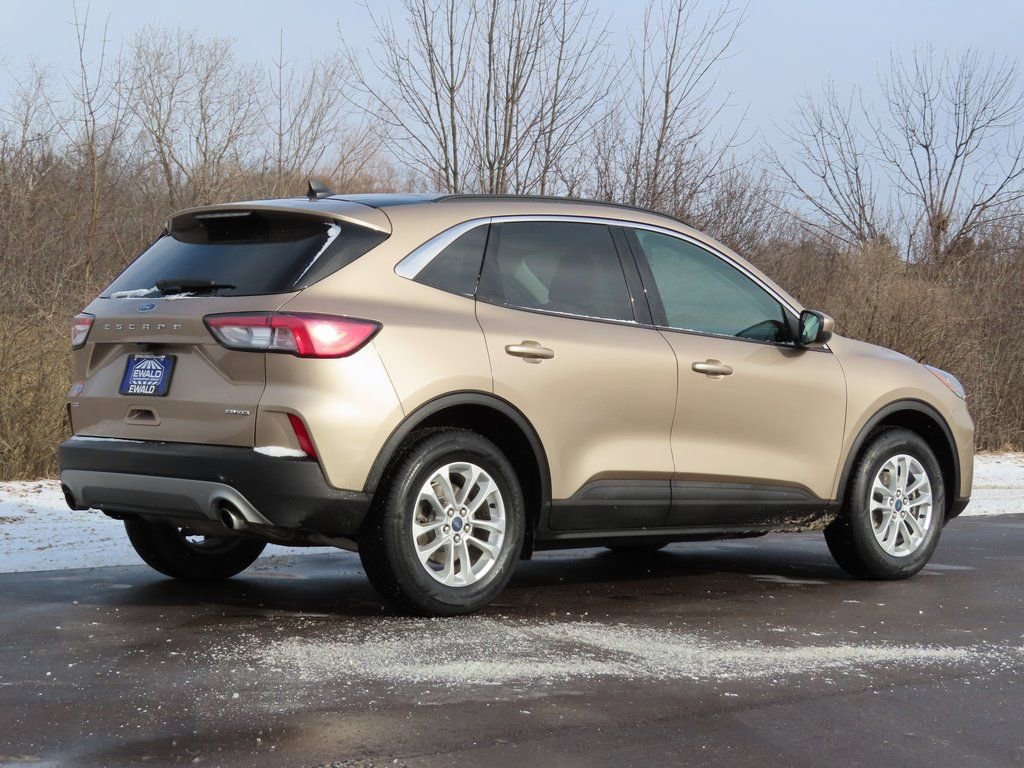 Used 2021 Ford Escape SE w/ Convenience Package AWD/4WD image 3