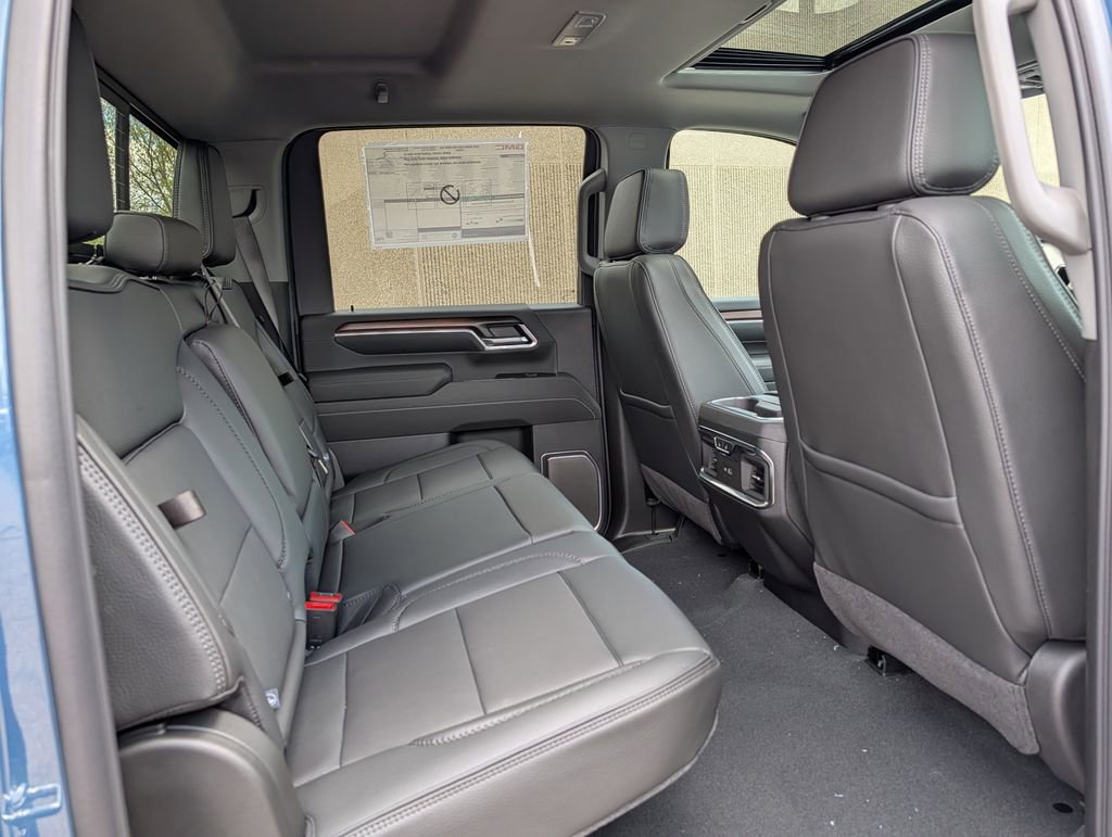New 2026 GMC Sierra 3500 Denali w/ Denali Reserve Package AWD/4WD image 30