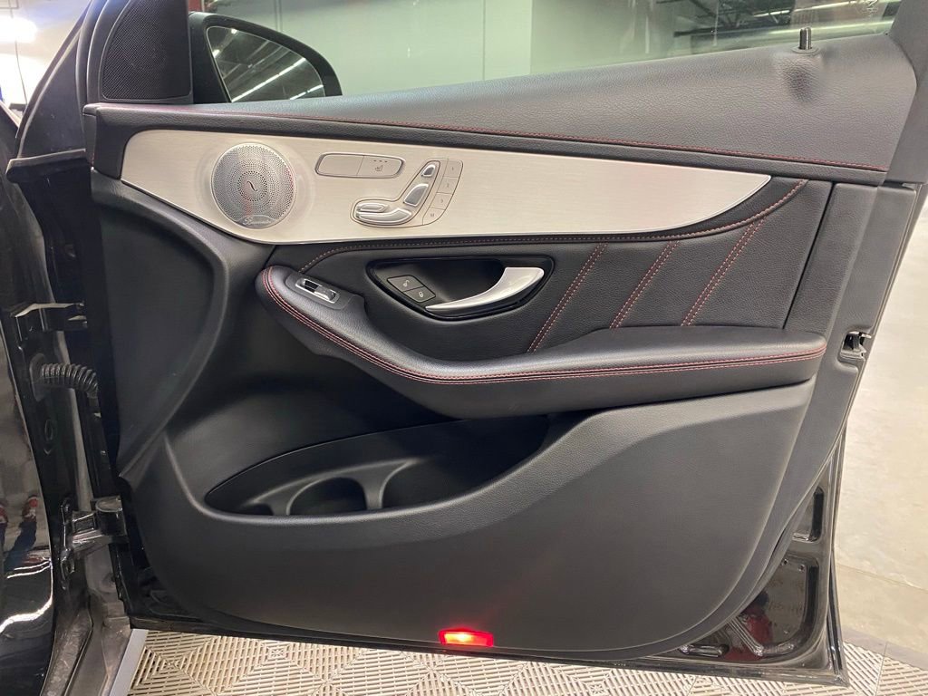 Used 2019 Mercedes-Benz GLC 43 AMG 4MATIC image 33