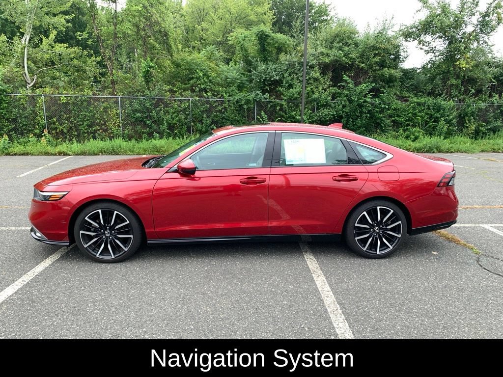 Used 2025 Honda Accord Touring image 6
