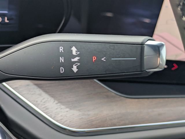 New 2026 Chevrolet Suburban High Country image 24