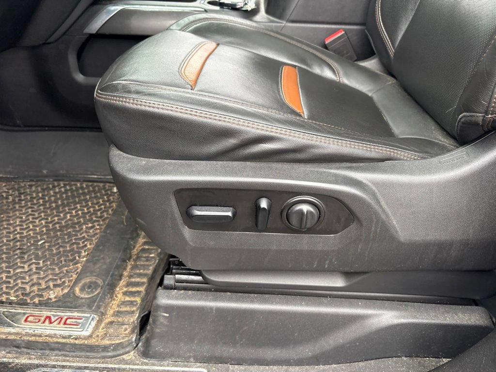 Used 2021 GMC Sierra 1500 AT4 w/ AT4 Value Package AWD/4WD image 19