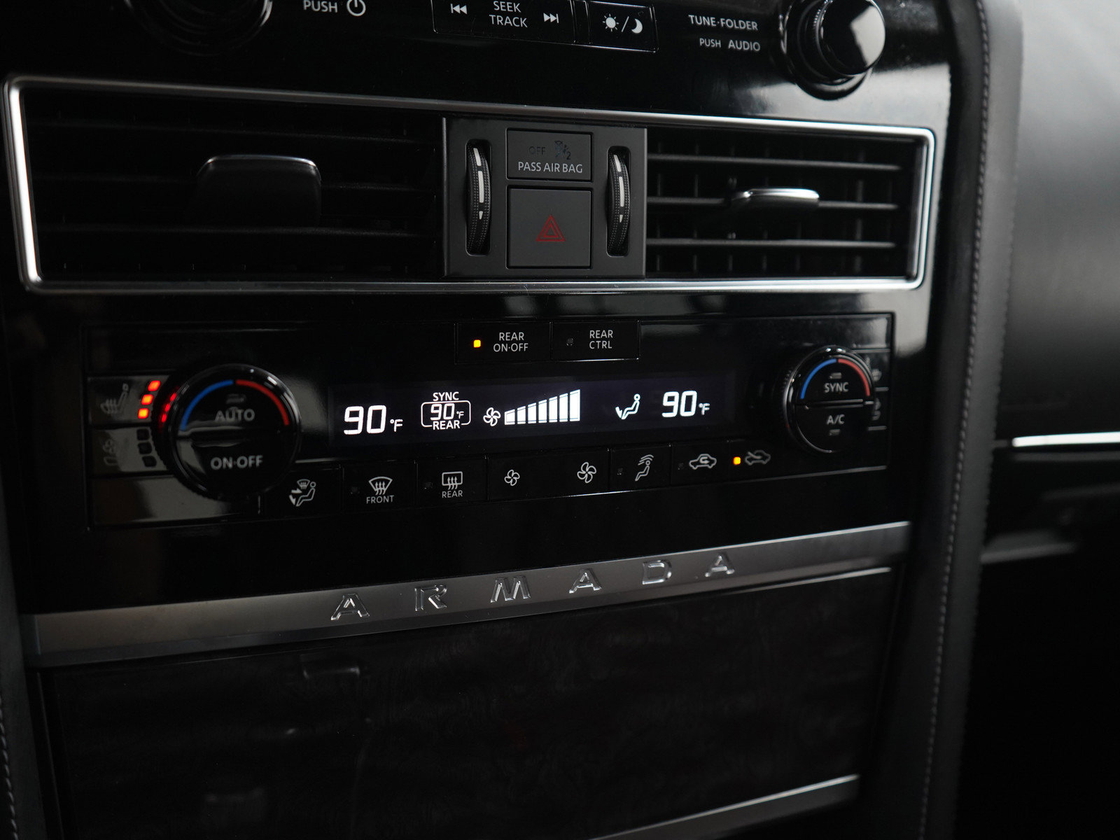 Used 2023 Nissan Armada Platinum w/ Captain's Chairs Package image 26