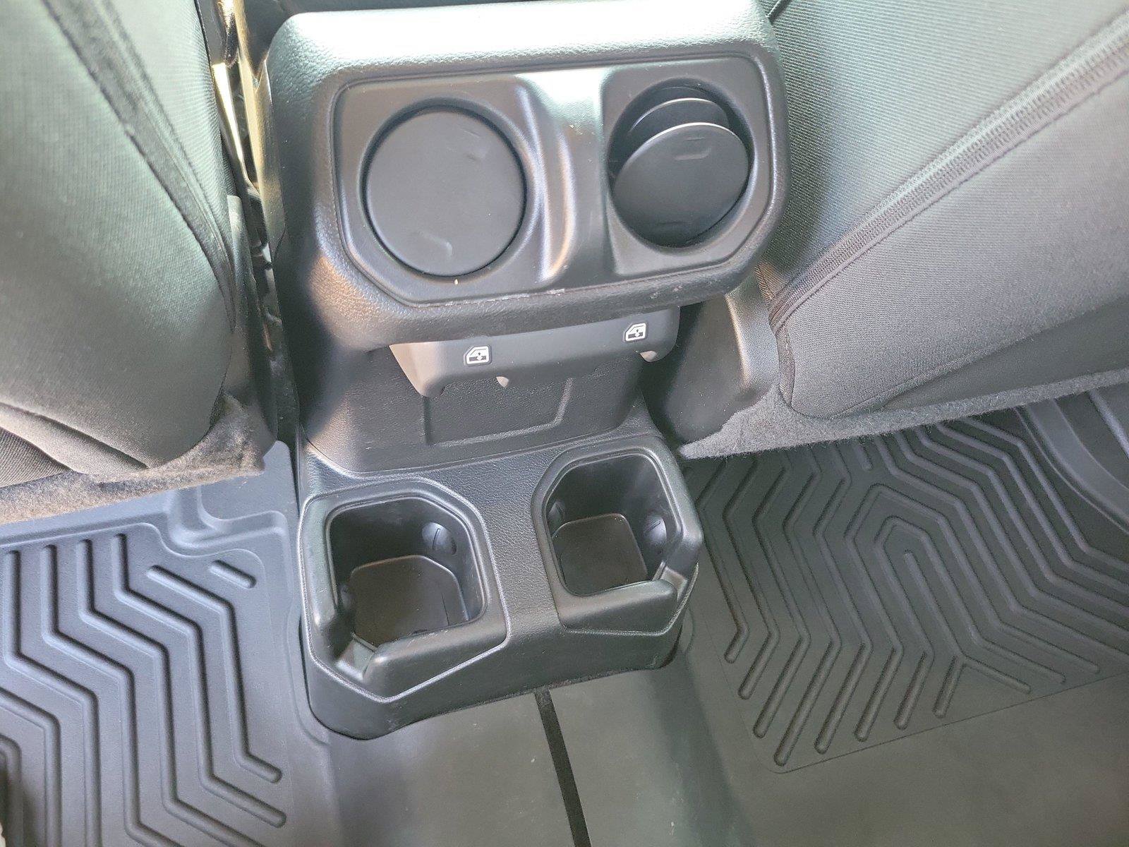 Used 2022 Jeep Wrangler Unlimited Sport AWD/4WD image 8