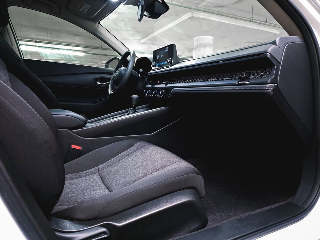 Certified 2023 Honda Accord LX image 33