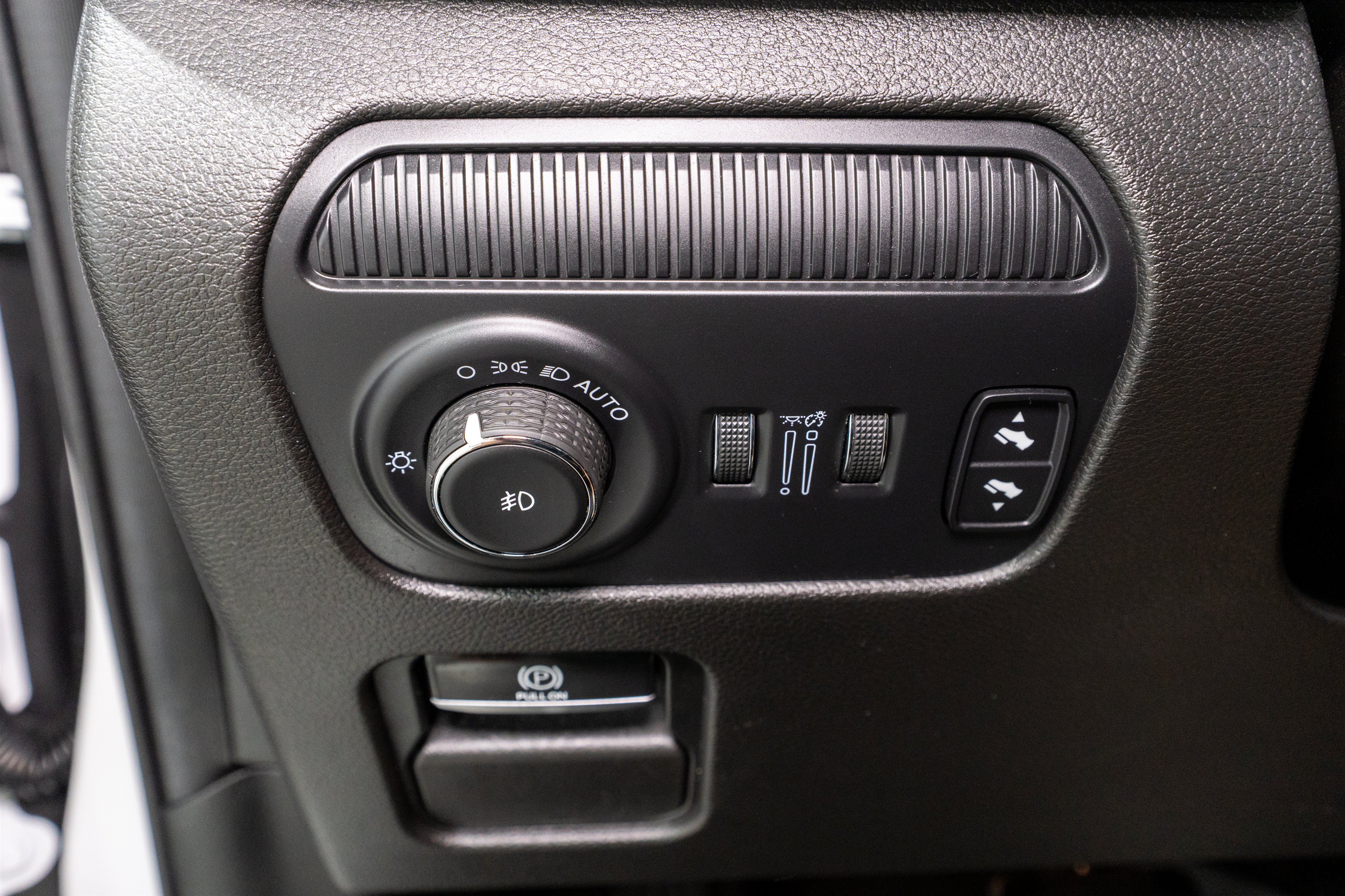 Used 2022 Jeep Wagoneer Series II w/ Premium Group I AWD/4WD image 33