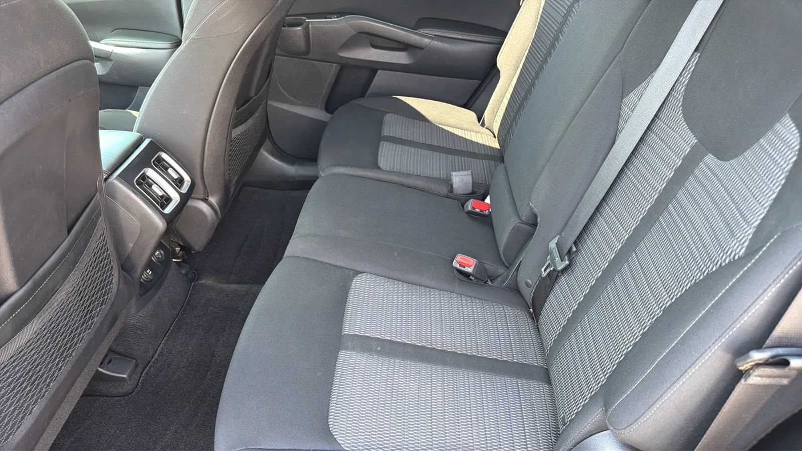 Used 2023 Kia Sorento LX FWD image 18