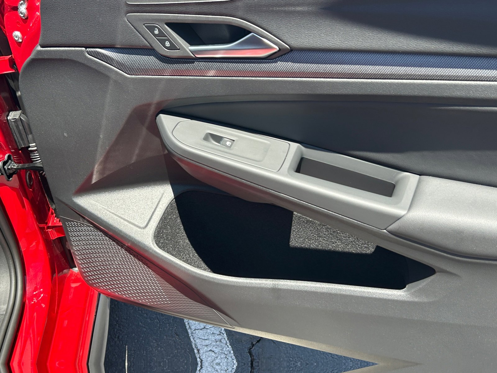 New 2026 Volkswagen GTI SE FWD image 16