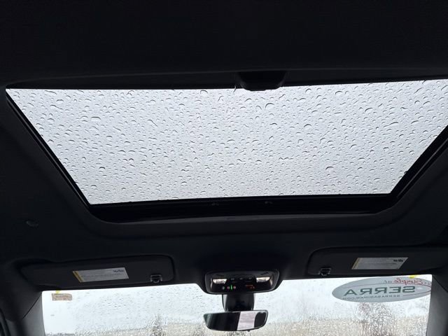 Certified 2024 Chevrolet Traverse High Country image 36